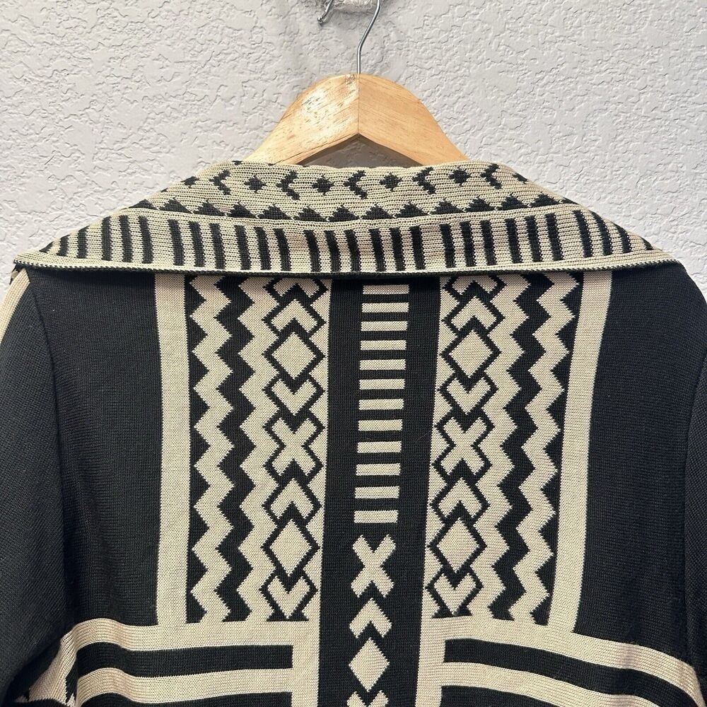 Larry Levine Black‎ Cream Geometric Tribal Open Front Waterfall Cardigan Medium - Picture 4 of 15